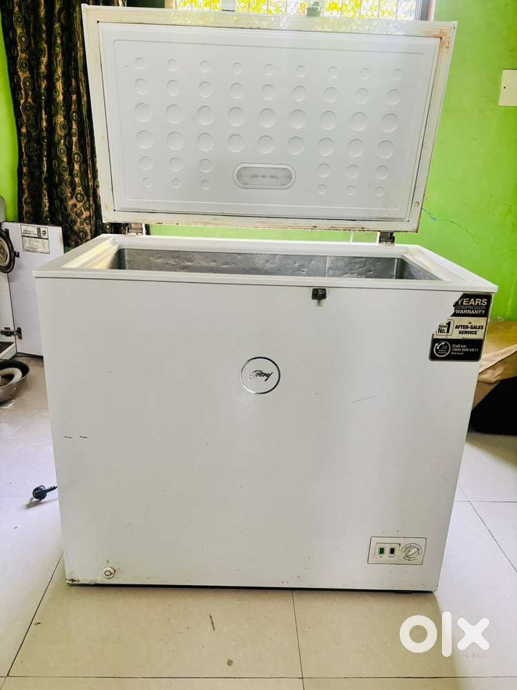 300 litres Deep Freezer in excellent workin condition