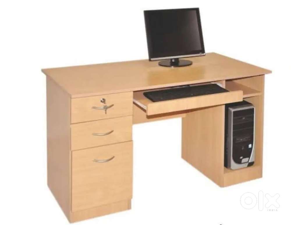 Computer table