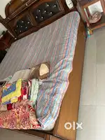 Double bed king size wooden