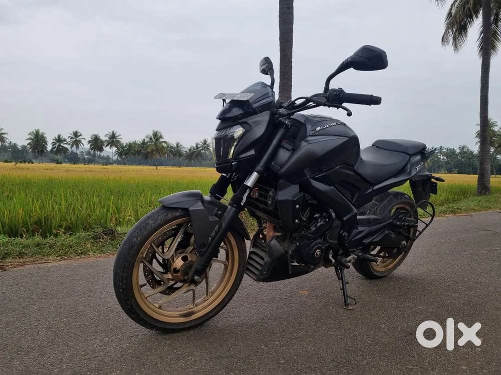 Dominar 400 2018 BS4 Black