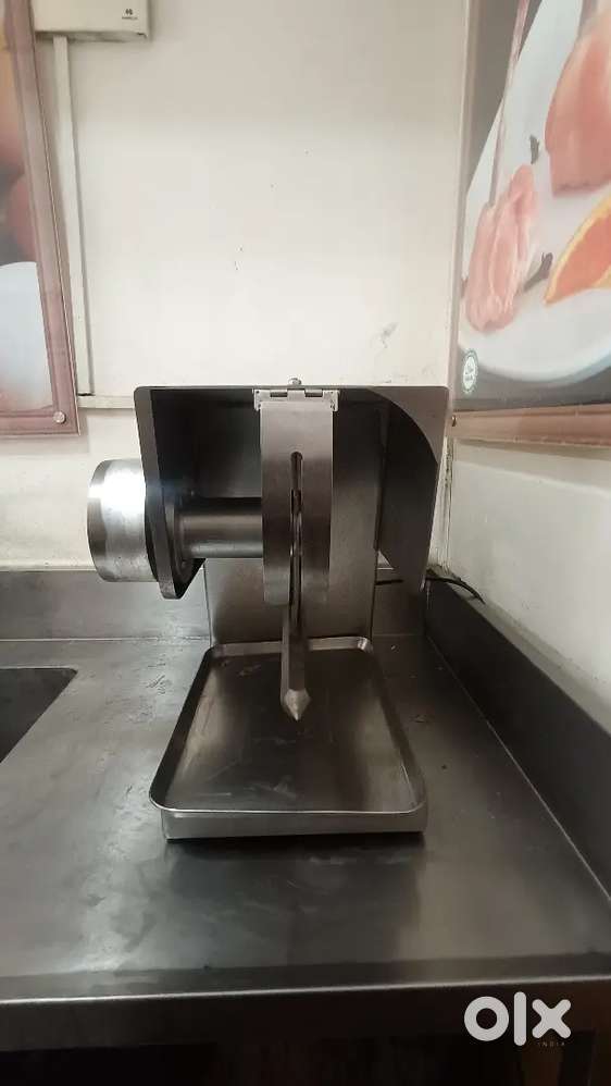 Ess ess Chicken cutting machine
