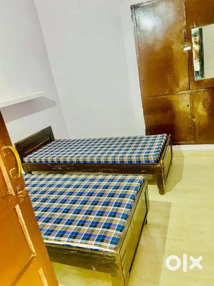 Pg room 1bhk 1rk mohali 58 59 phase 2 3 5 7 8 9