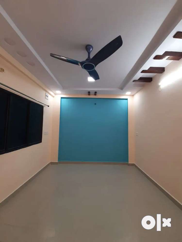 3 BHK Semi Furnished Flat at Manish Nagar Available For Rent