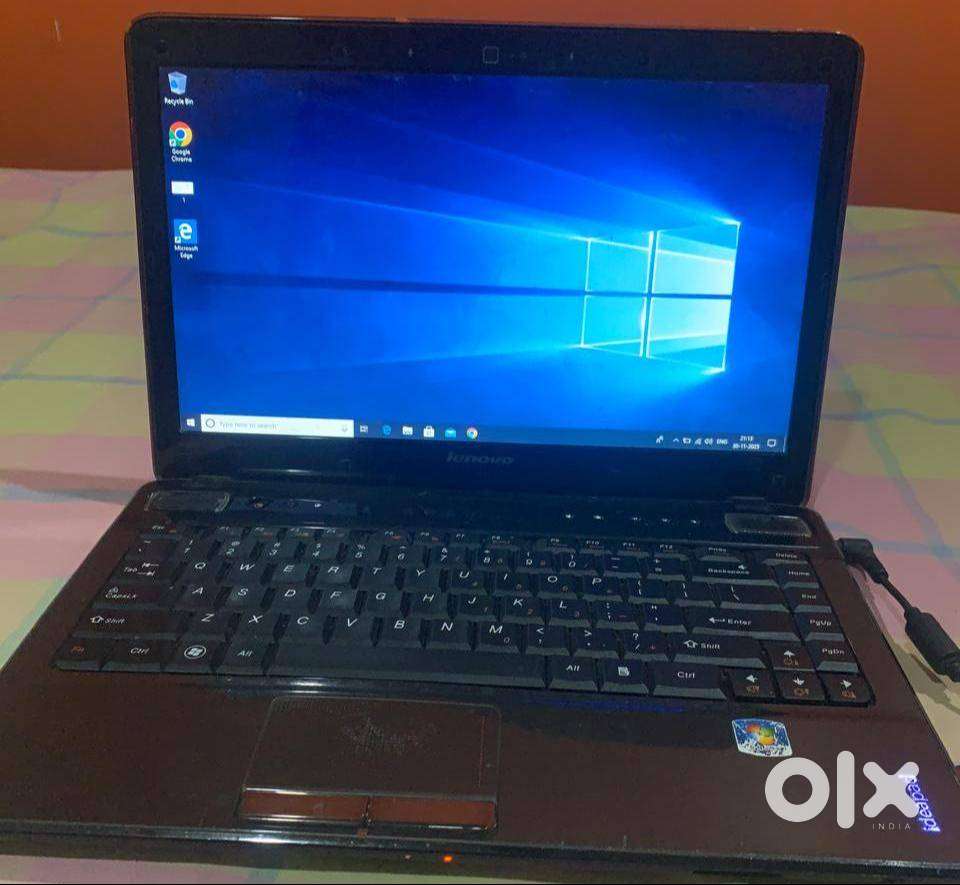 LENOVA LAPTOP (Price Negotable)