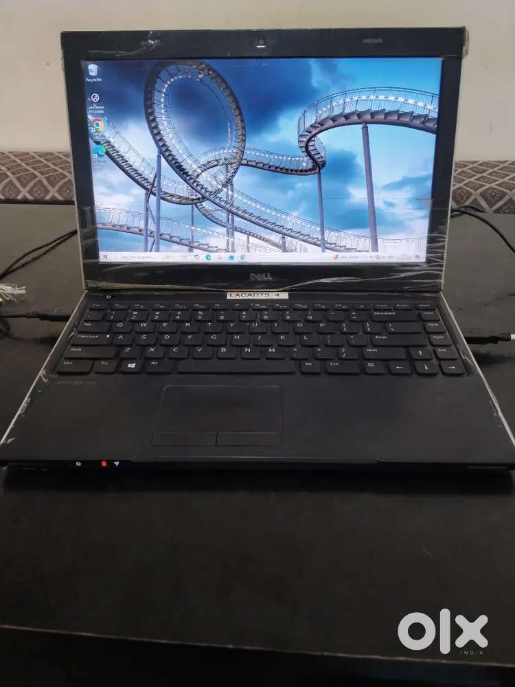 Laptop Dell Latitude 3330