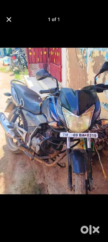Bajaj discover 125  18000 rs