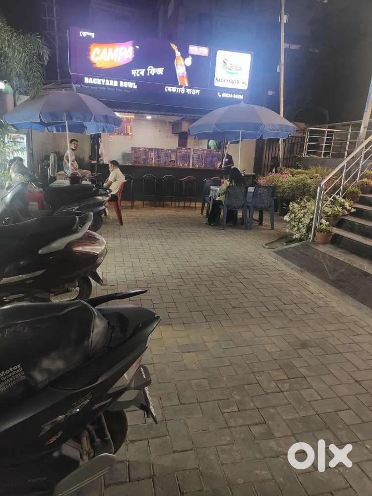 Want a cook and helper for fast food