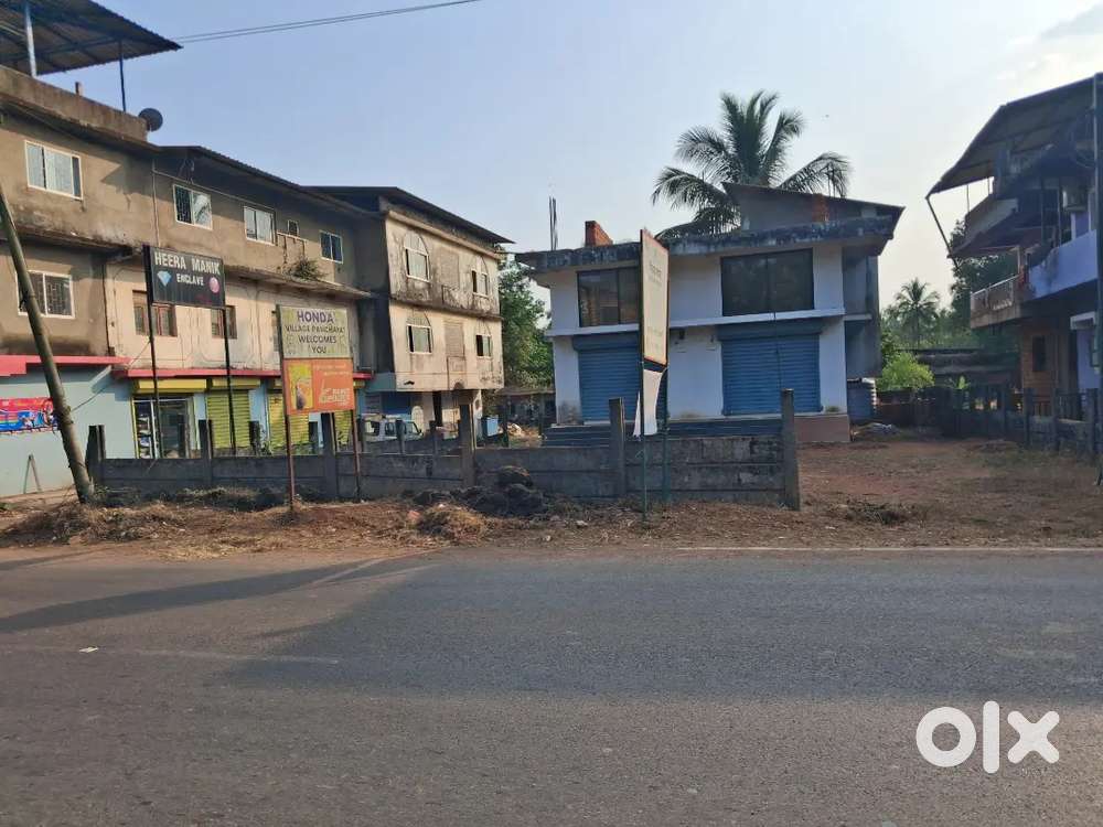 Shop for rent in main market and main highway valpoi to Sanquelim