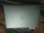 Apple laptop