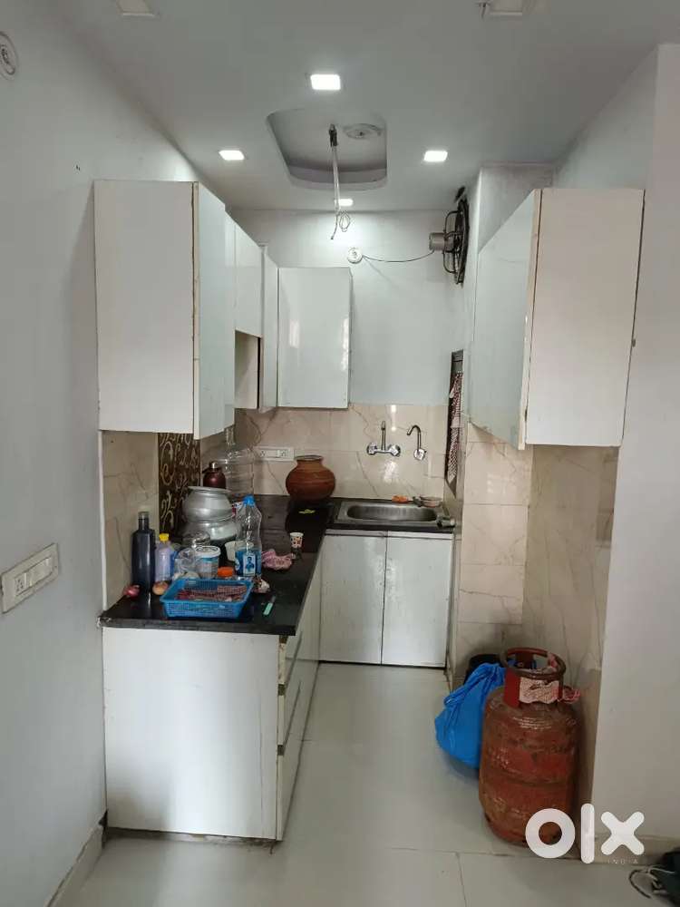 1 RK SEMI FURNISHED ROOM FOR RENT IN SECTOR 3 ROHINI