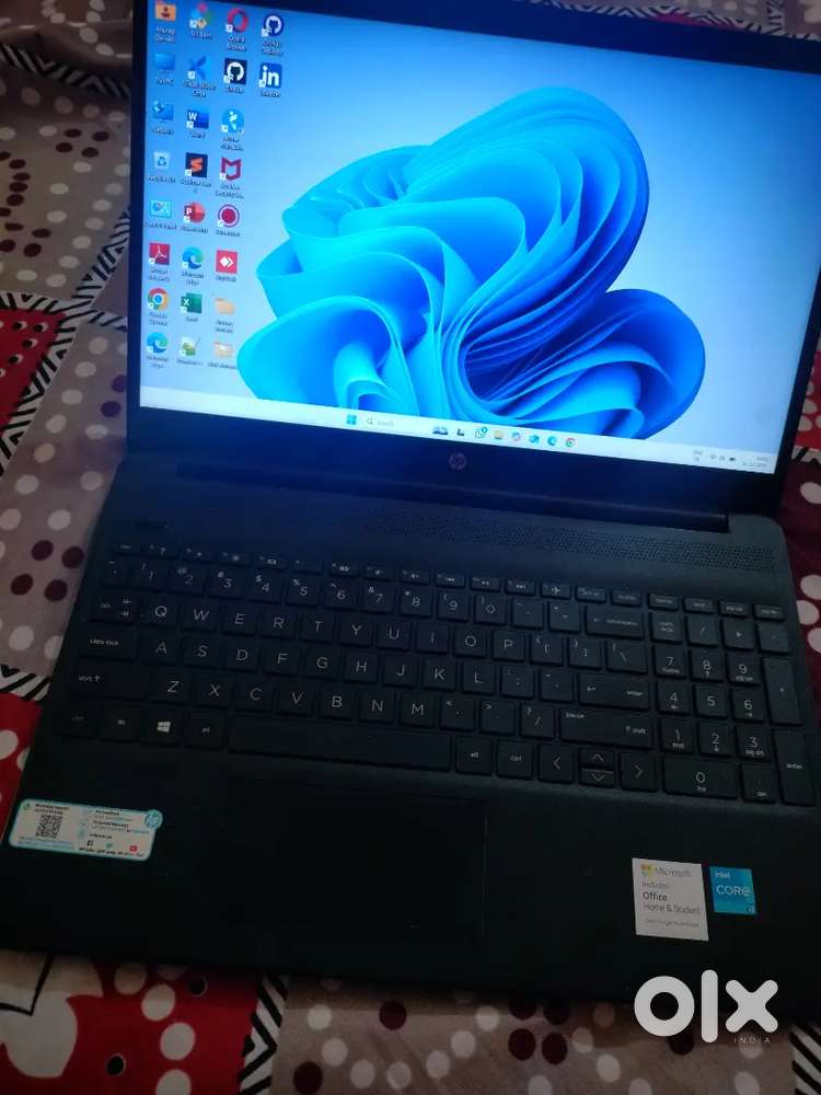 HP Laptop 15s – 11th Gen Intel Core i3  8GB RAM  512GB SSD