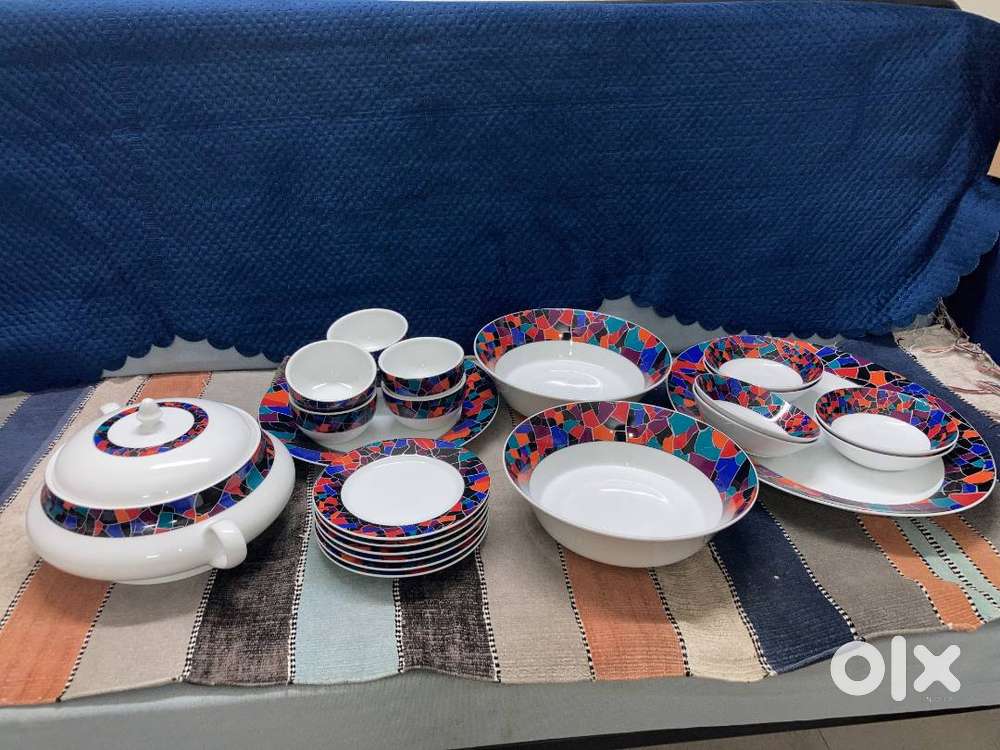 Brand New Premium Dinner Set – Unused