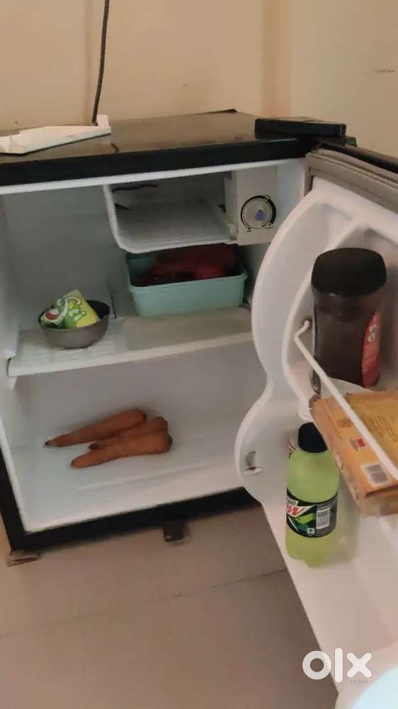 Mini fridge in good condition
