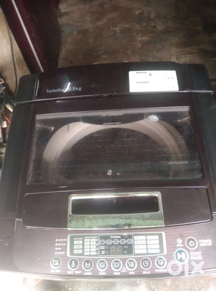 L.G WASHING MACHINE GOOD WORKING CONDITION