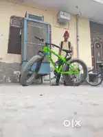 AVON 21 SPEED DUAL DISK BRAKES 17 FAT BIKE GREEN COLOUR