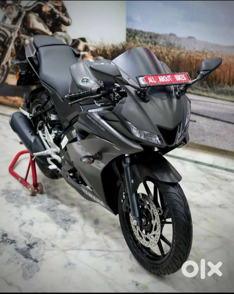 Yamaha R15 v3