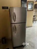 Lg Fridge 2 door excllent condition