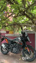 3.7k km driven! MH01 , BRAND NEW with ACCESSORIES!