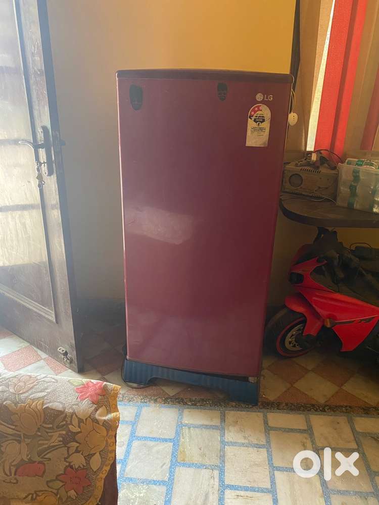 LG fridge condition ok