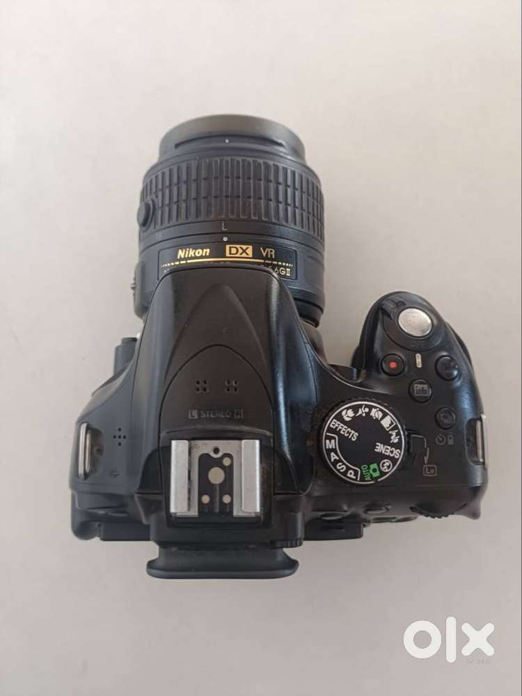 nikon D5200 Camera selling