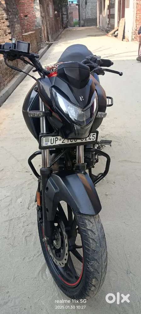 Xstreme 160 R ek dam bdya conditions hain bike ki