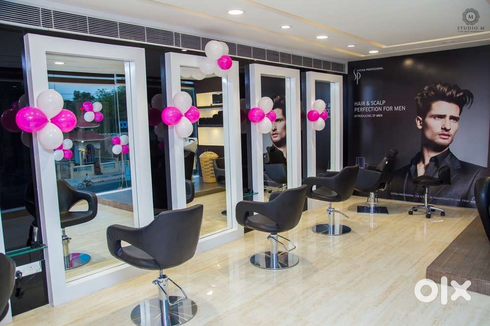 Salon manager