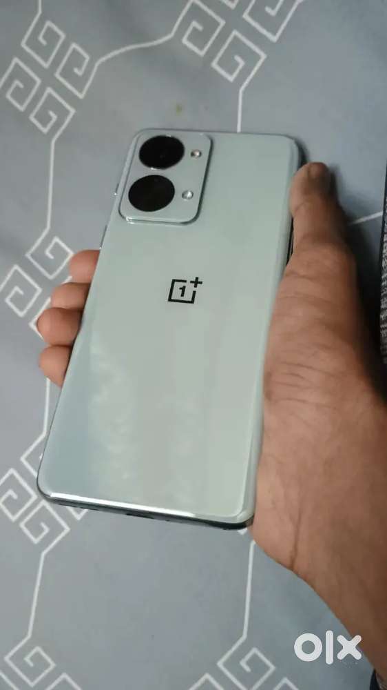 OnePlus Nord 2T 5G