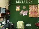 Receptionist
