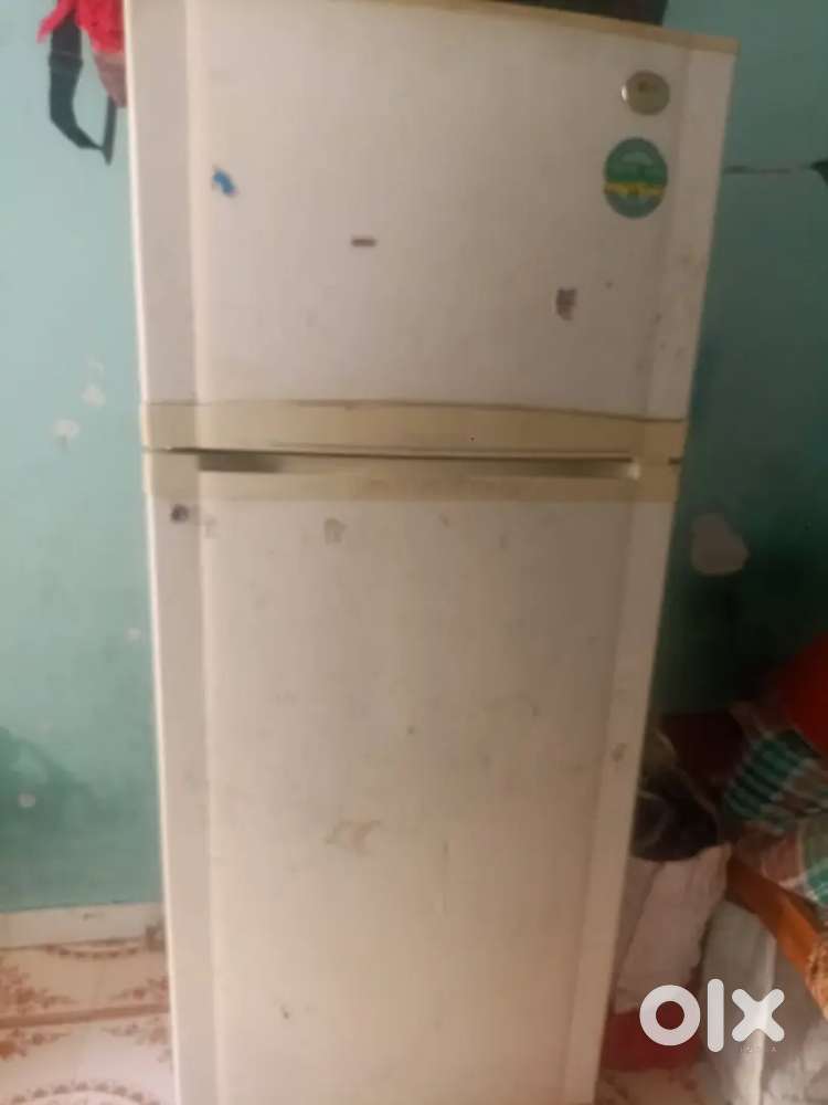 LG fridge good condition