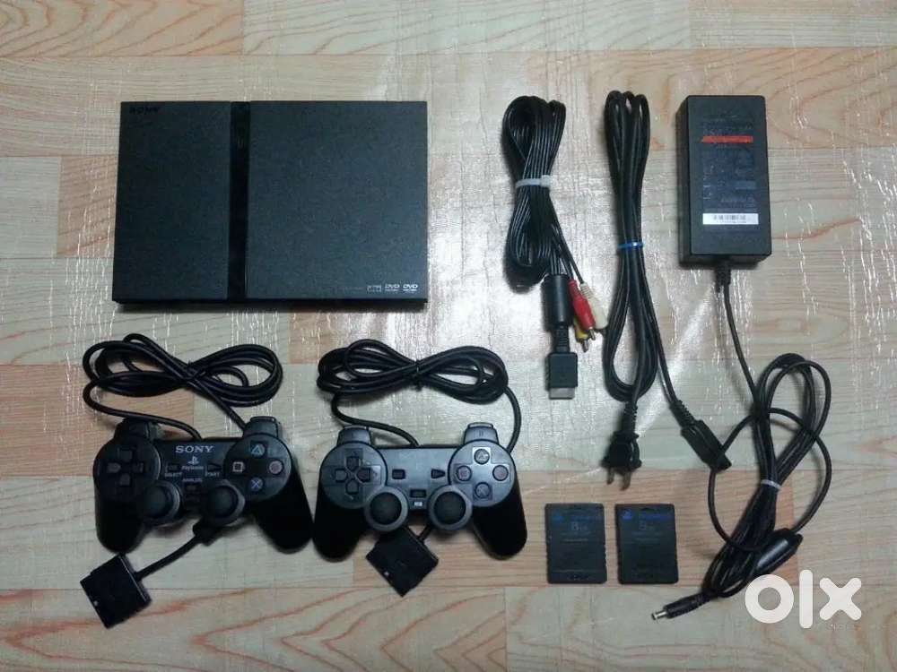 PS2 Full Set  100+ HDD Games  2 Controllers  2 Memory Cards