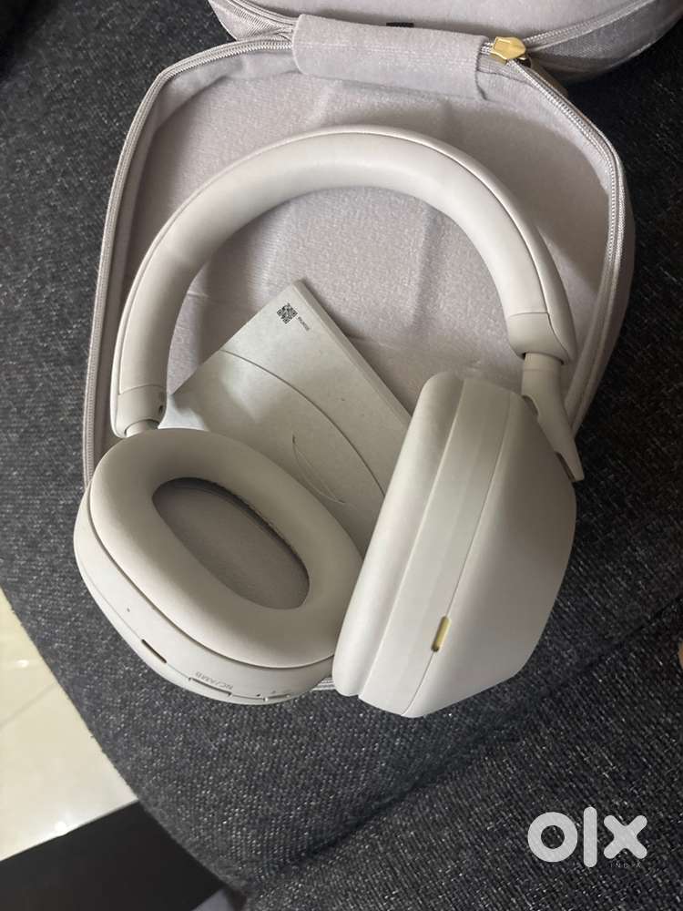 Sony WH-1000XM5