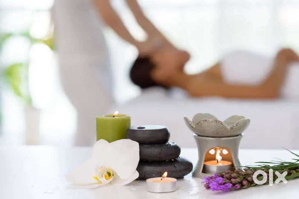 FEMALE SPA THERAPIST