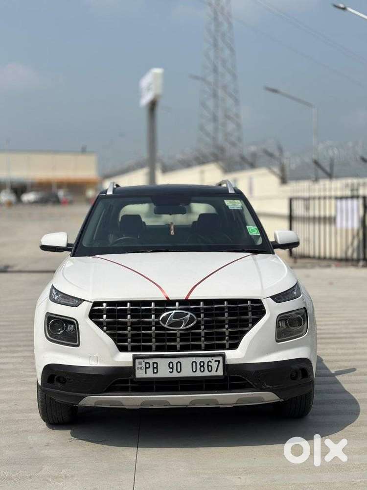 Hyundai Venue SX Dual Tone Turbo, 2019, Petrol