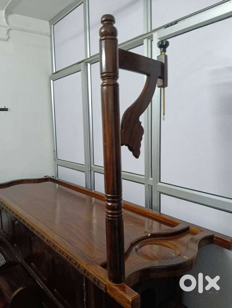 Ayurveda Panchakarma Table with steamer, shirodhara