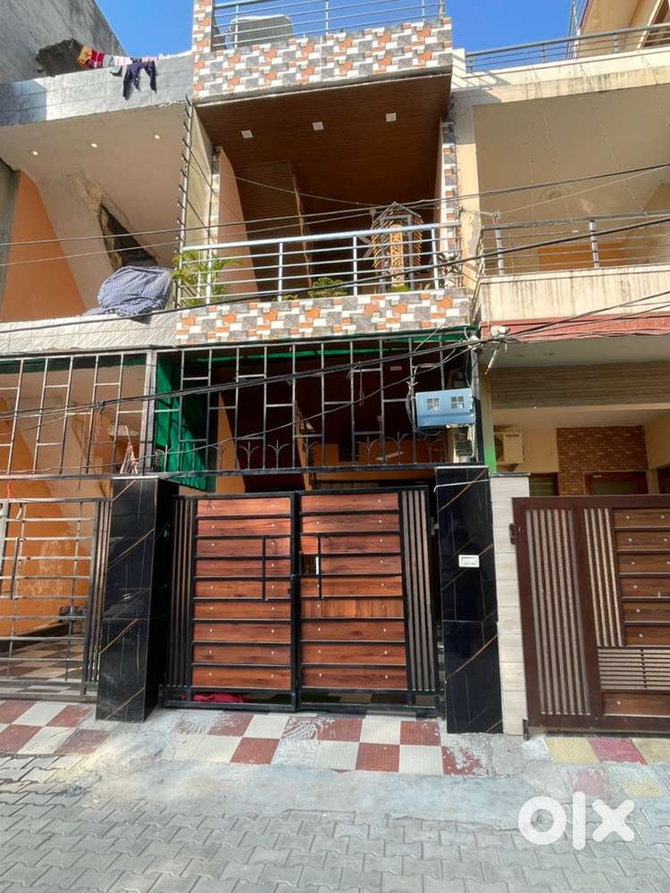 gtb nagar kothi for sale