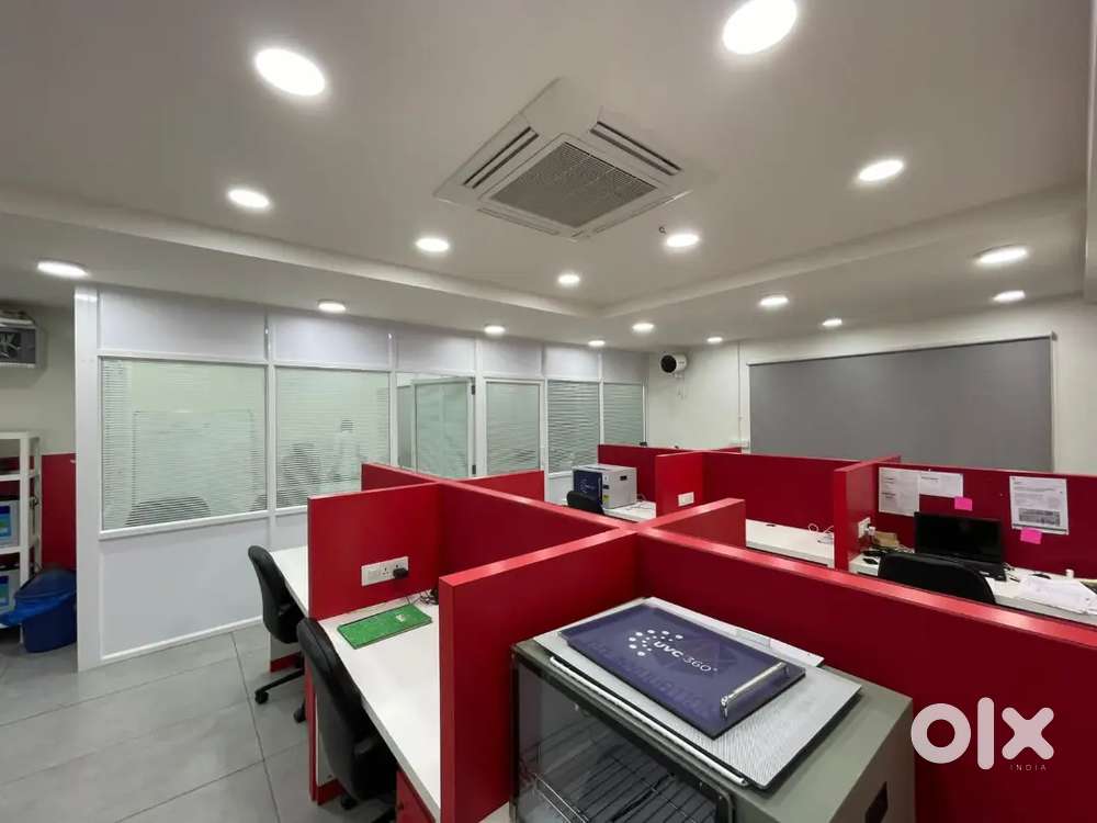 New 1050sqft furnish office for rent at old padra road with amenities