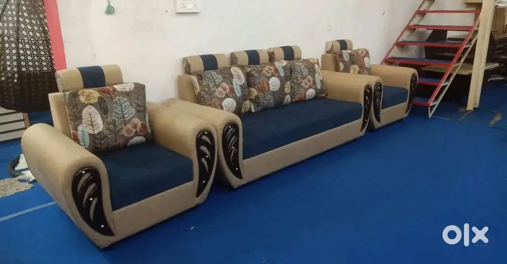 PREMIUM MODEL 5 SEATER SOFA SET AVAILABLE AT ZAM ZAM FURNITURE