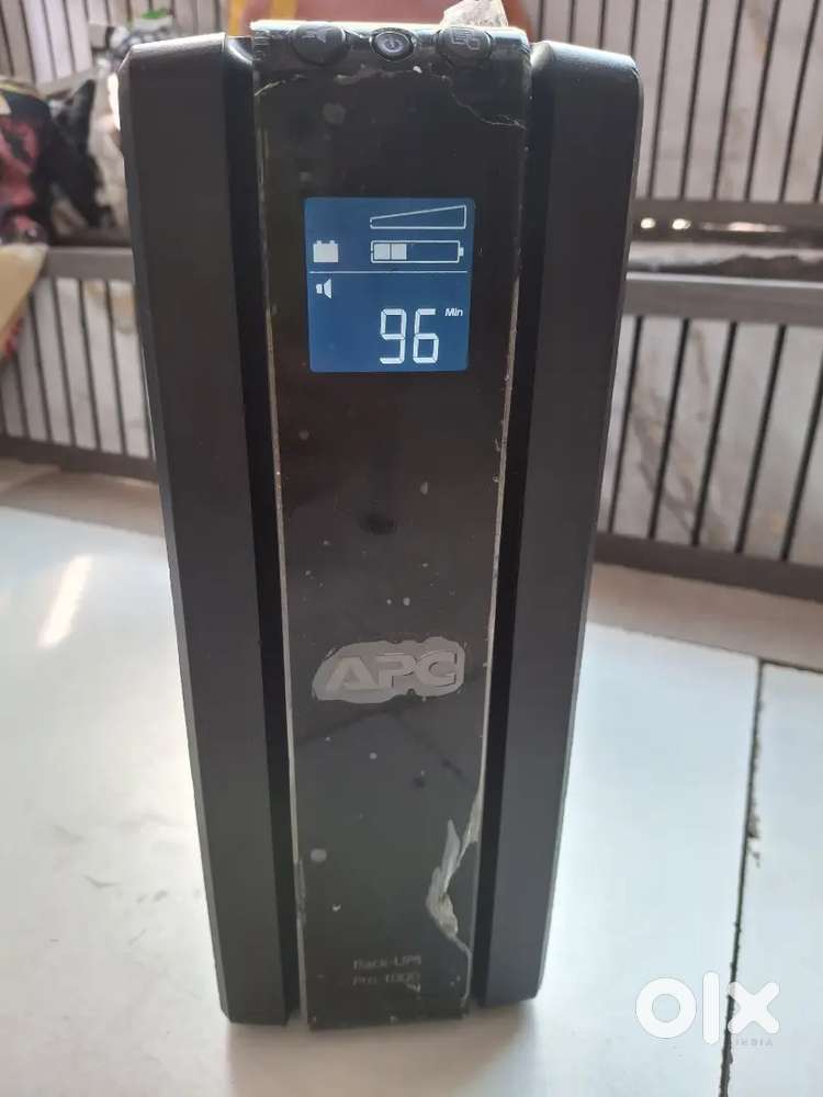 APC back ups pro 1000 with proper working condition.