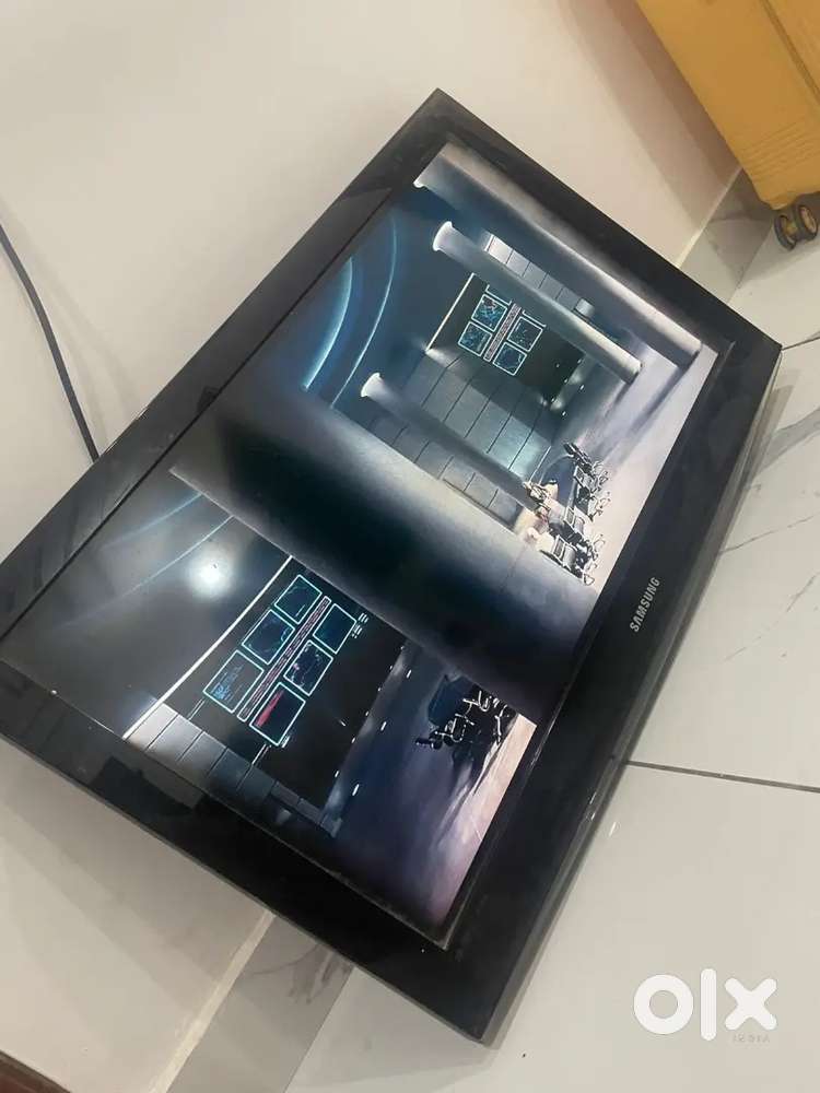 Samsung 32 inch LCD