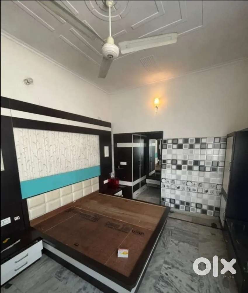 Independent house for sale opp khalsa college Mohini park