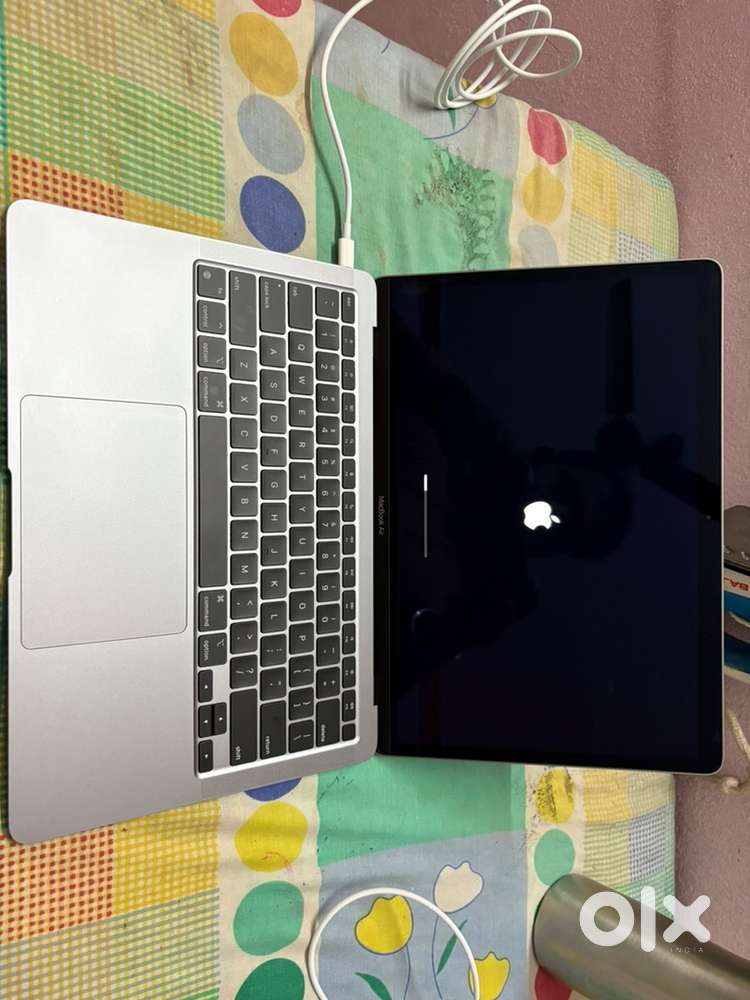 Apple mac air m1