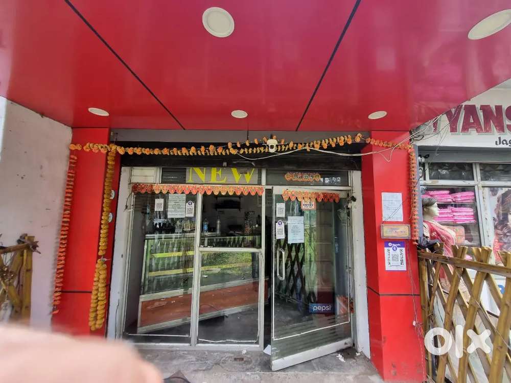 Shop for rent or all equipments buy