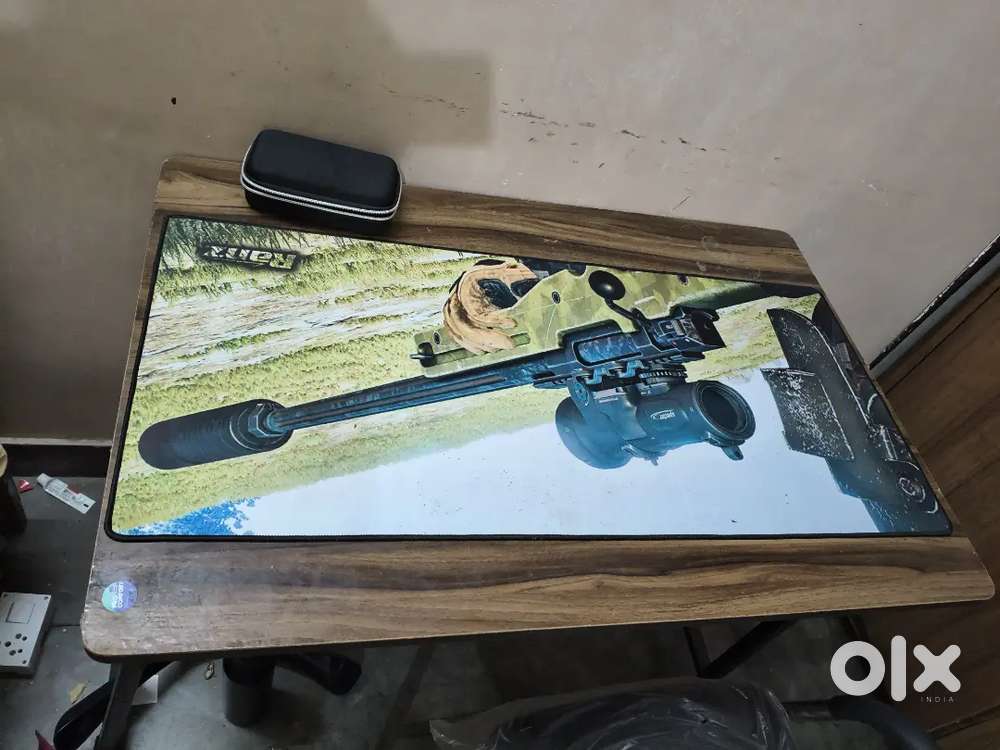 Table study +chair New-Urgent sale New all