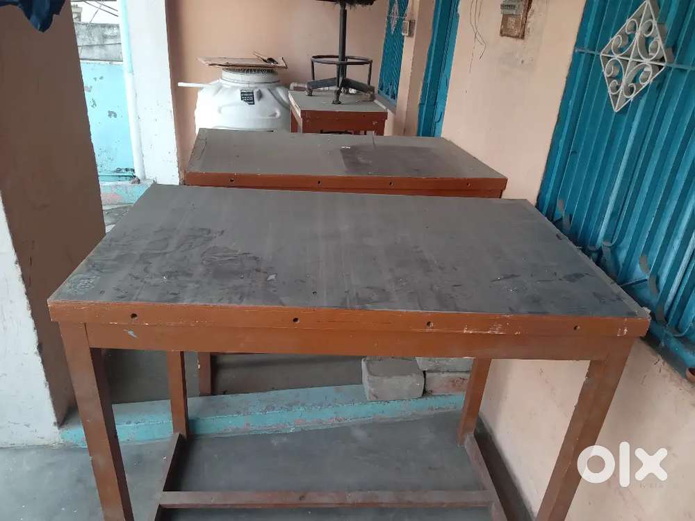 2 Maje condition very good