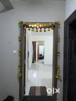 1 female room mates required