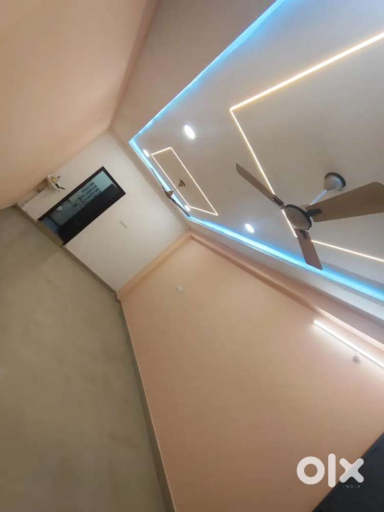 Single room rent  for bachelors