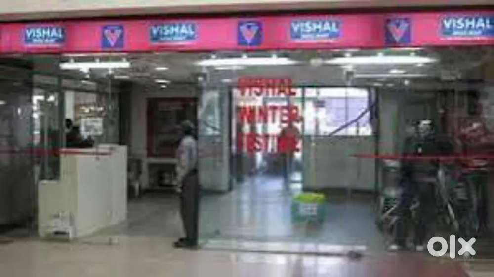 Graduate bes job in Vishal shopping mall