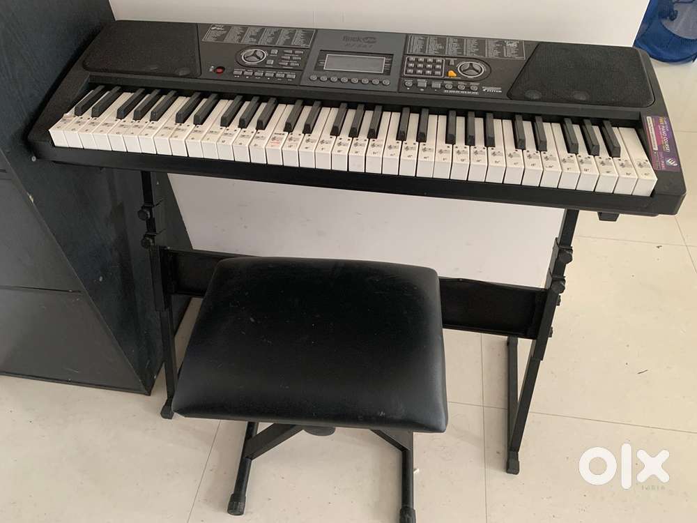 Piano- like new