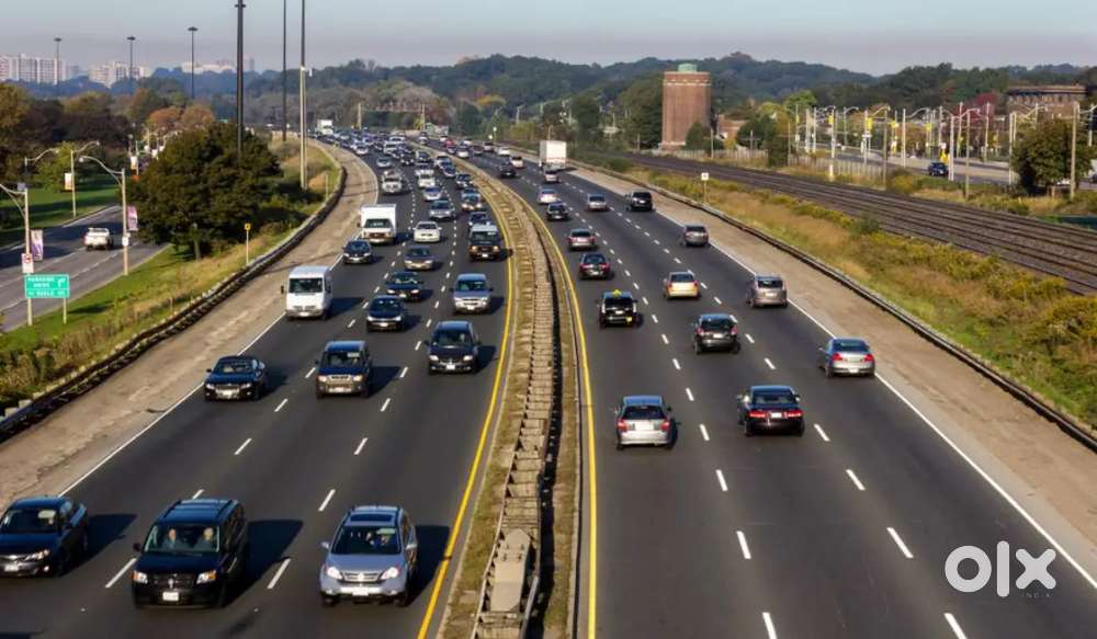 Prime location plot for sale on service lane of dwarka expressway sect