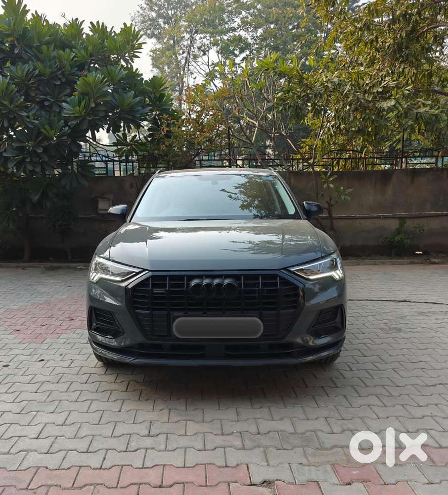 Audi Q3 40 TFSI Premium Plus, 2024, Petrol